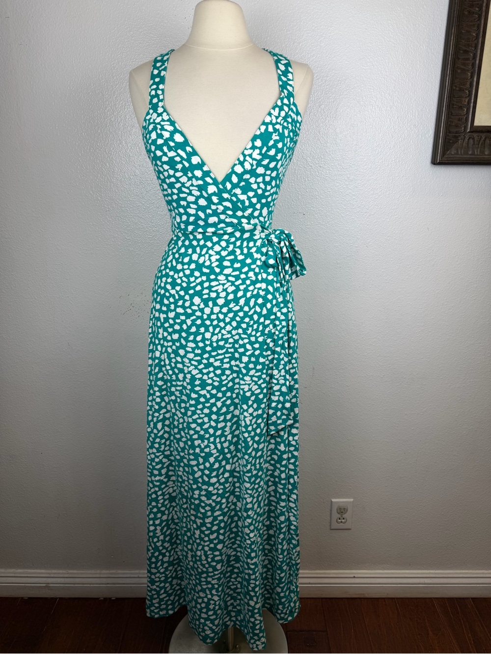 Diane Von Furstenberg DVF Samson Leopard Leaves Parakeet Print Wrap Dress Size 2 - Picture 2 of 11